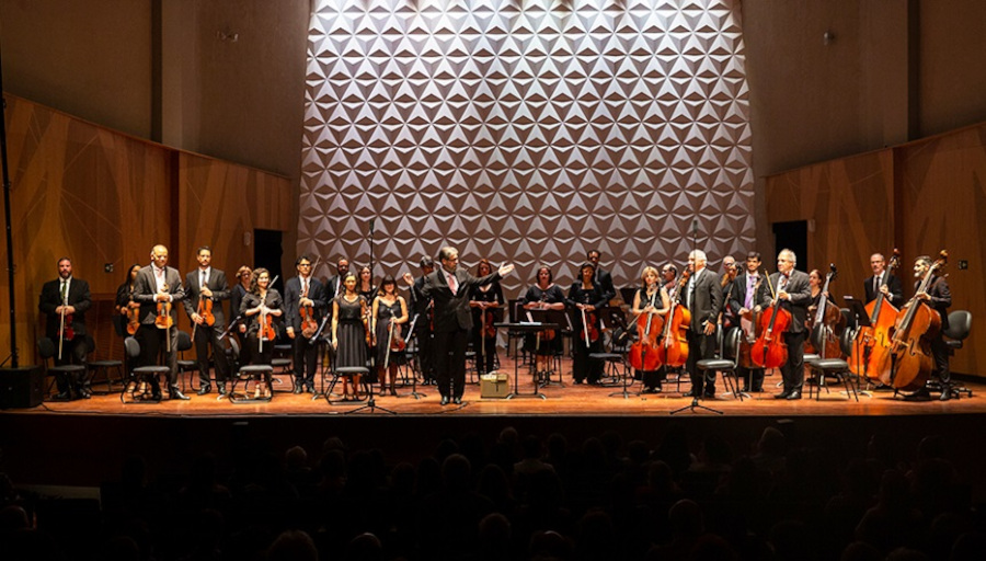 CONCERTO  Aos 20 anos, uma nova voz no piano brasileiro