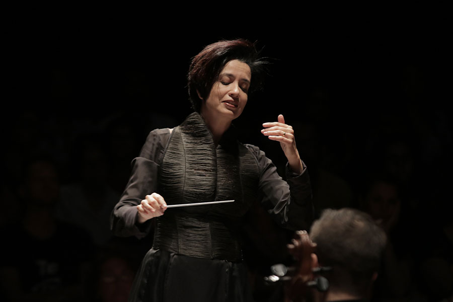 Maestra Priscila Bomfim, nova regente assistente do Theatro Municipal de São Paulo (divulgação)