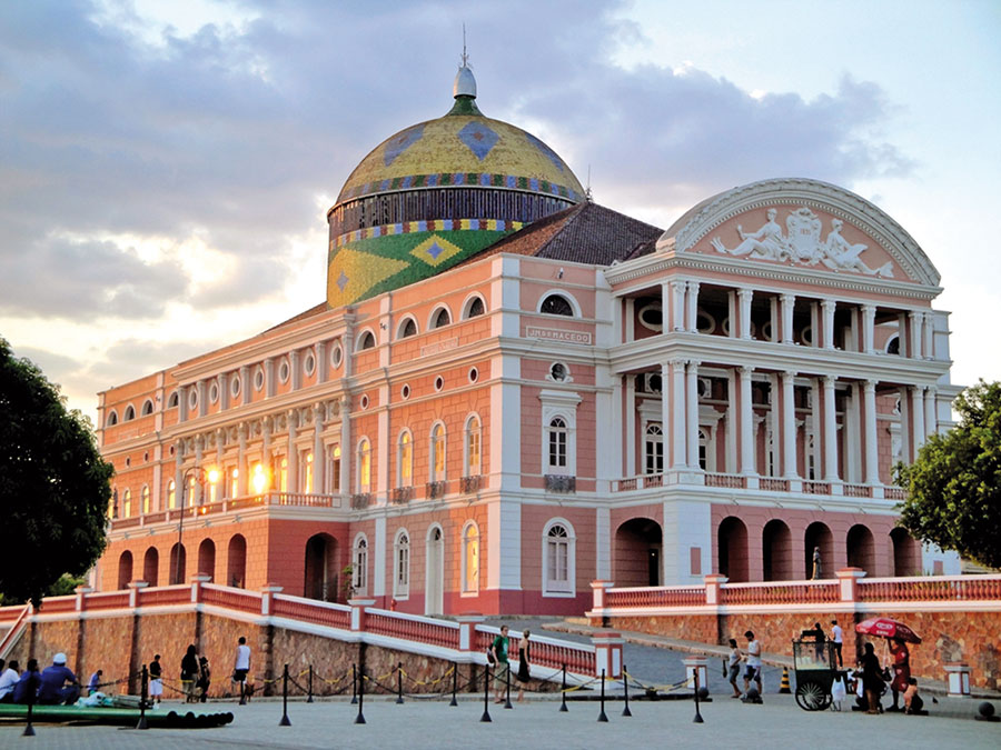 Teatro Amazonas, sede do FAO (Revista CONCERTO)